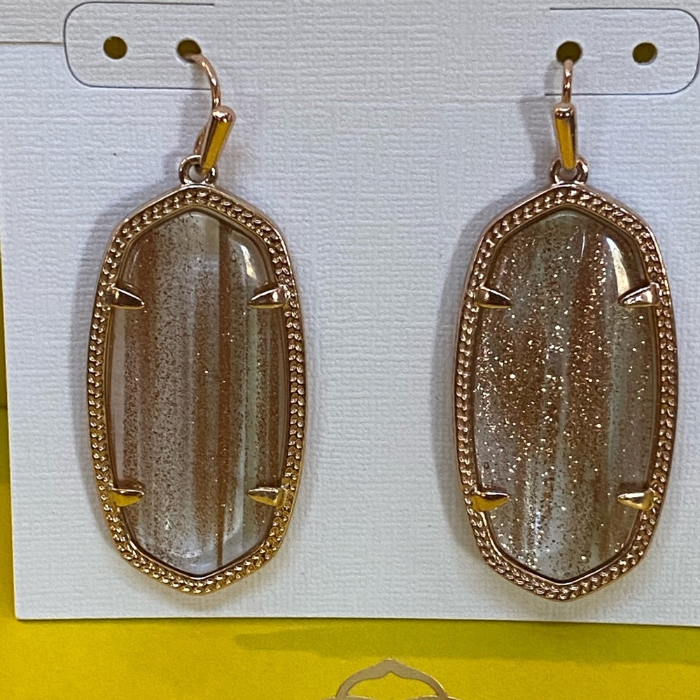 EUC Kendra Scott Rose Gold Dusted Elle Earrings